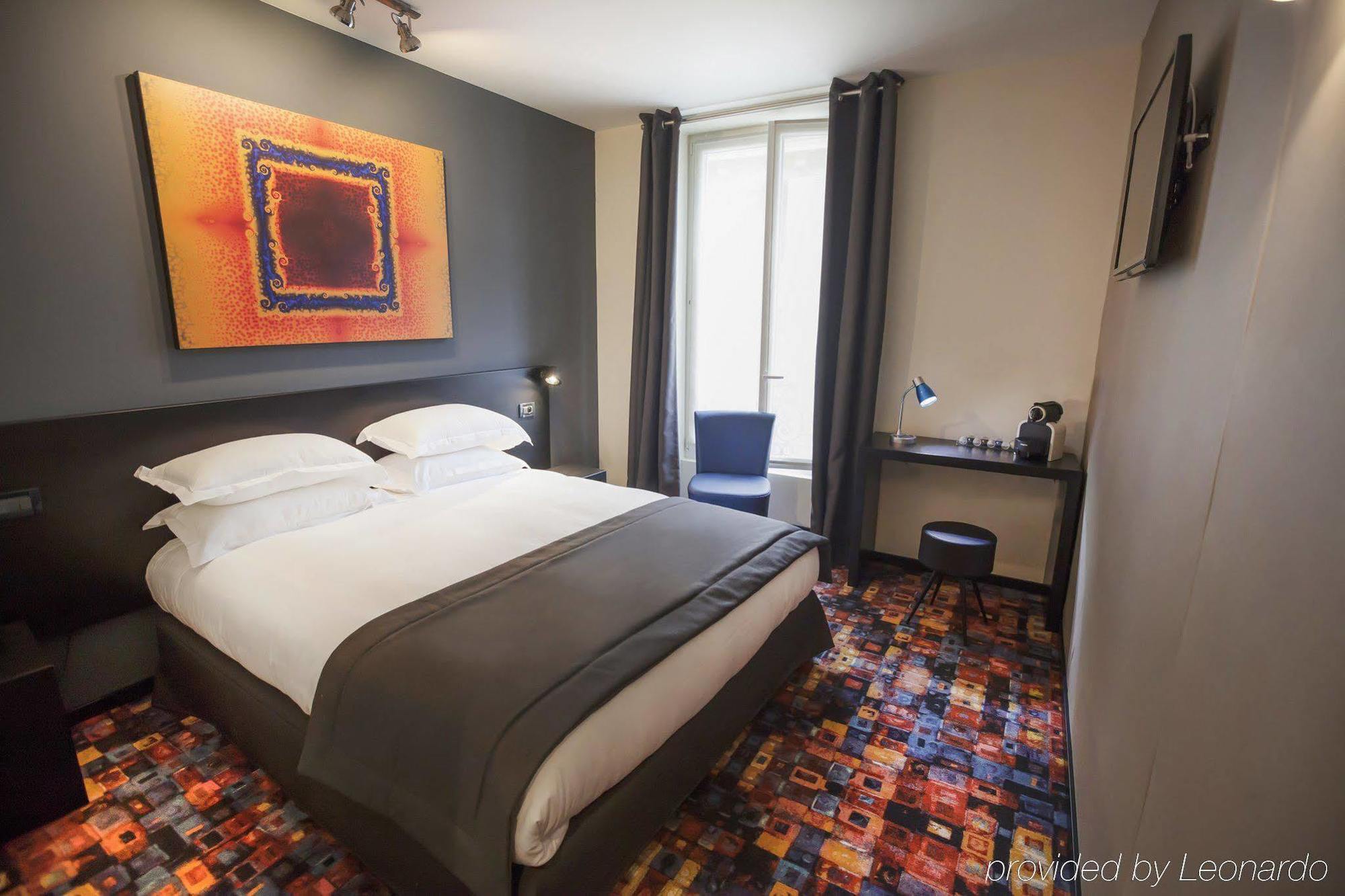 Helussi Hotel Paris Exteriör bild